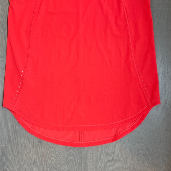 Lululemon Sculpt Flare Tank, Cut out back & Mesh EUC - Picture 10 of 14